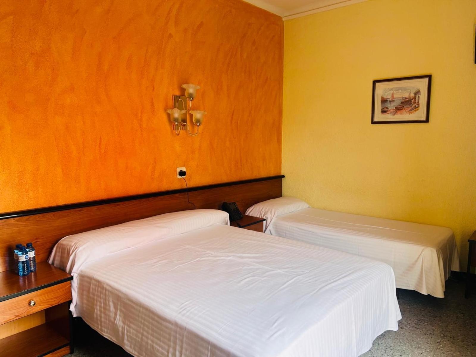 Hotel Continental Καλέλα Εξωτερικό φωτογραφία