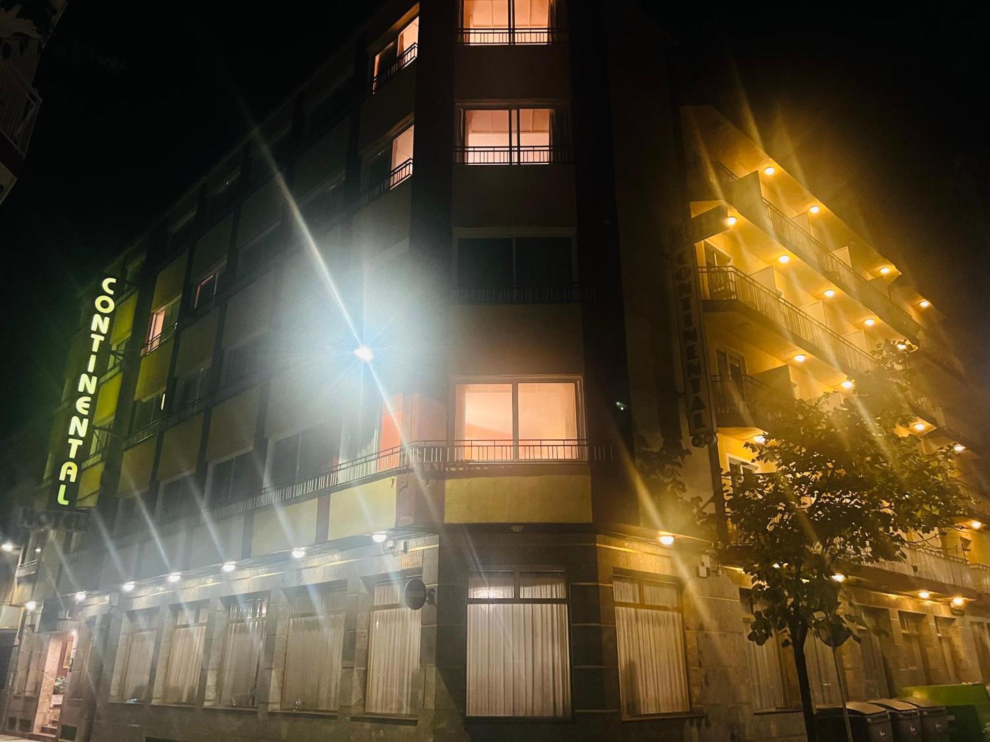 Hotel Continental Καλέλα Εξωτερικό φωτογραφία